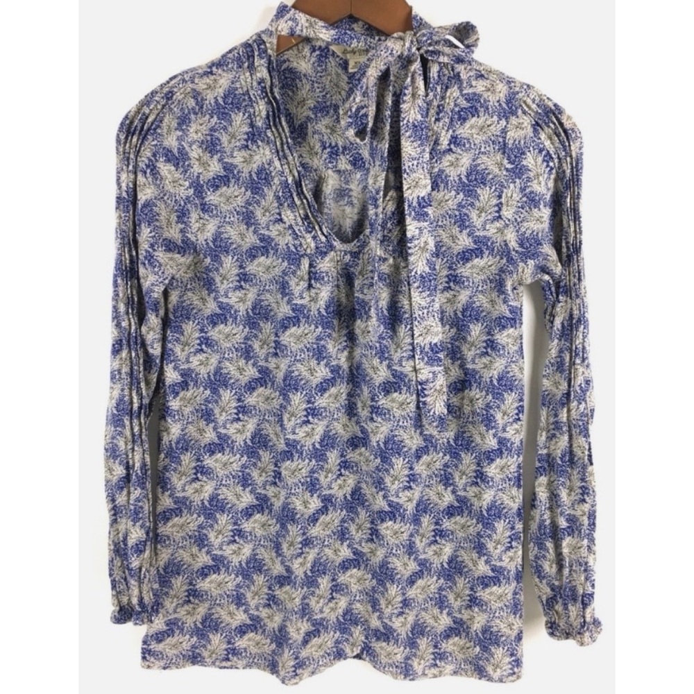 Lucky Brand Blue and White Floral Blouse Size Large 🤍